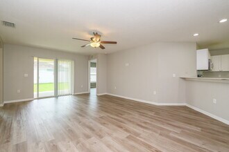 1206 Humble Haven St in Ruskin, FL - Building Photo - Building Photo