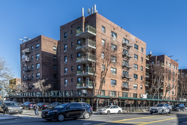 149-45 Northern Blvd in Flushing, NY - Building Photo - Building Photo