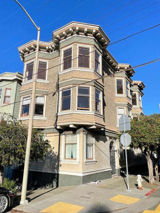 1118 Waller St in San Francisco, CA - Building Photo