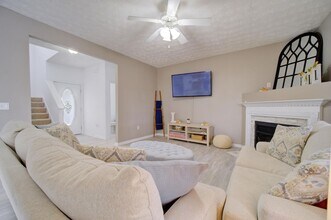 2488 Lakeview Dr S in Crestview, FL - Building Photo - Building Photo