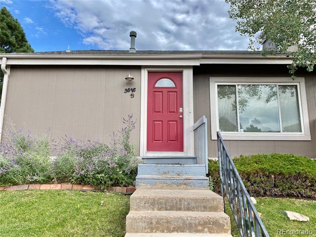 property at 3815 S Genoa Cir