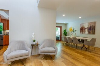 777 N Valley Dr in Westlake Village, CA - Building Photo - Building Photo