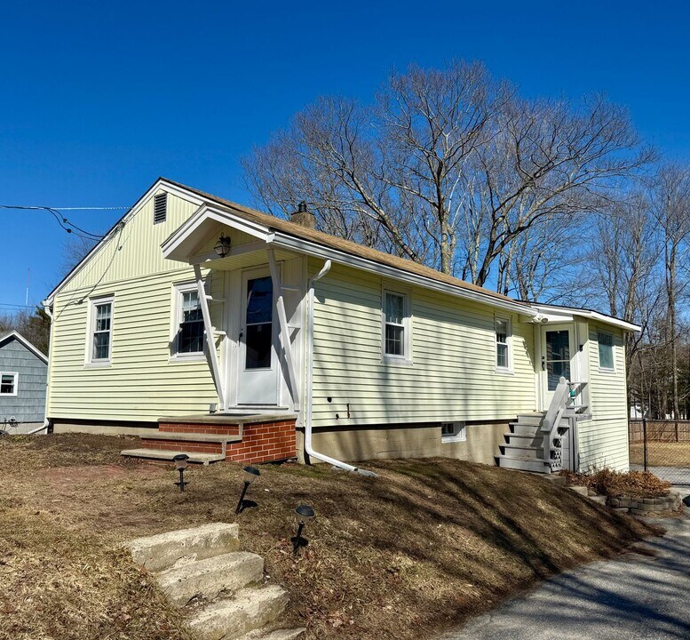 4 Second Ave in Scarborough, ME - Building Photo