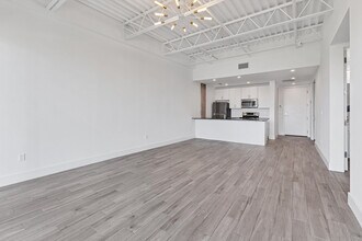 332 Cocoanut Ave in Sarasota, FL - Building Photo - Building Photo