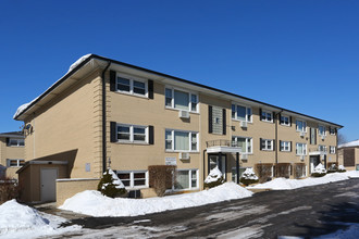 Pines Edge Apartments in Norridge, IL - Building Photo - Building Photo