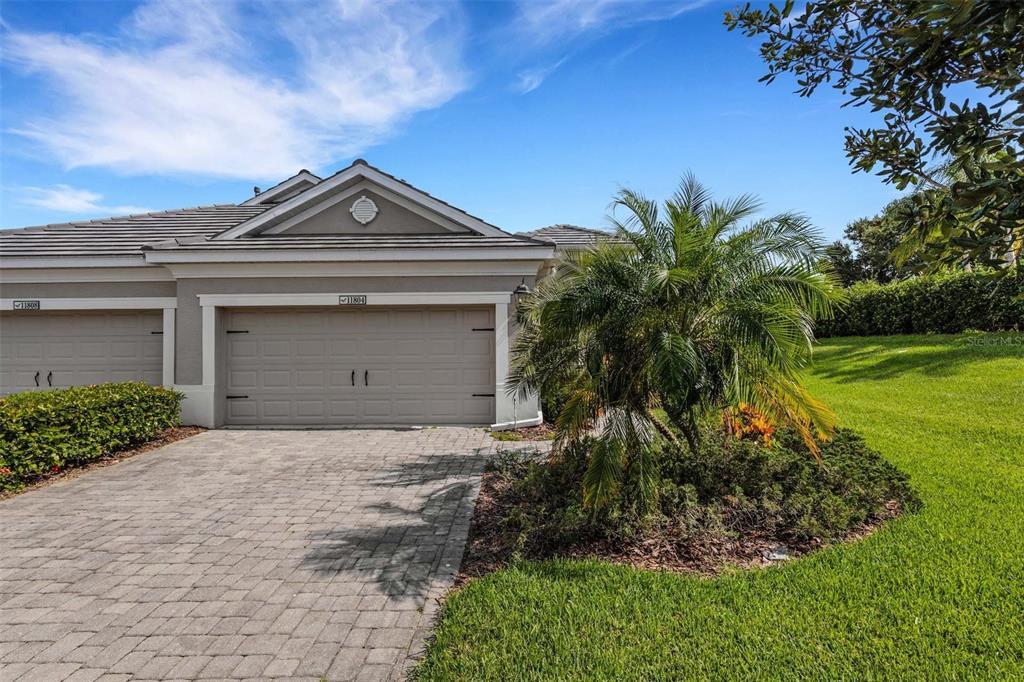 11804 Sawgrass Lake Terrace in Bradenton, FL - Building Photo