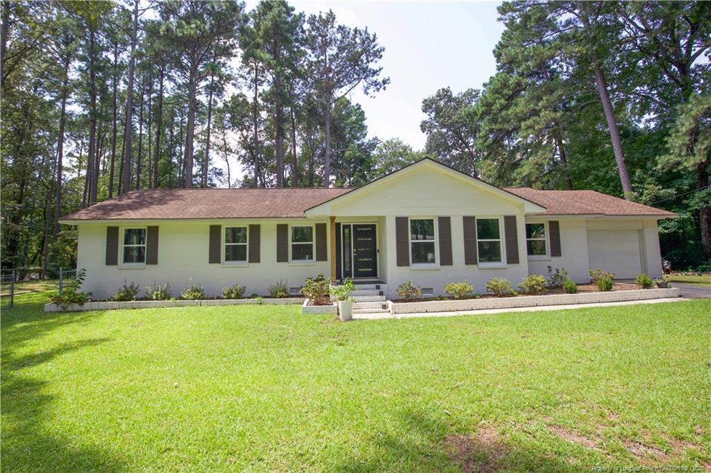 906 N Glenwood Trail in Southern Pines, NC - Building Photo