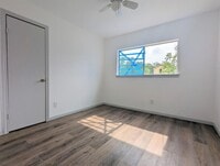 988 Jeffcote Rd photo'