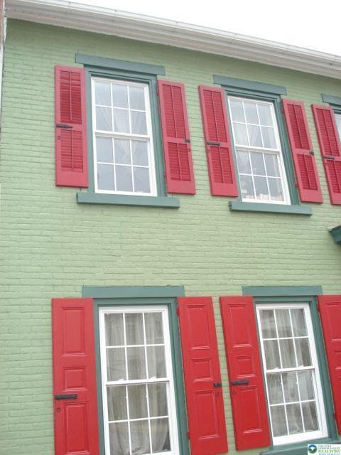 property at 21 E North St