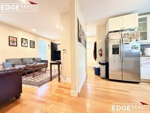 5-7 Weitz Unit 7, Unit 7 in Boston, MA - Building Photo - Building Photo