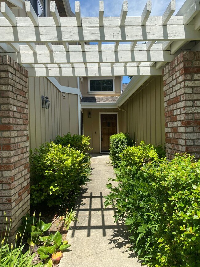 20 Boulder Creek Ct in Danville, CA - Building Photo - Building Photo