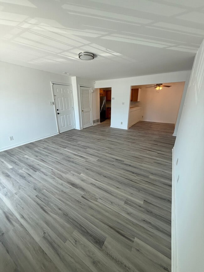 208 Heather Croft in Egg Harbor Township, NJ - Building Photo - Building Photo