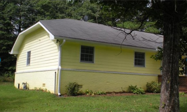 5936 Hammond Dr in Norcross, GA - Foto de edificio - Building Photo