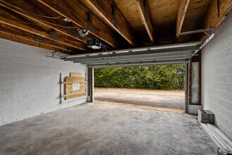 8426 Williamsburg Cir in Pensacola, FL - Building Photo - Building Photo