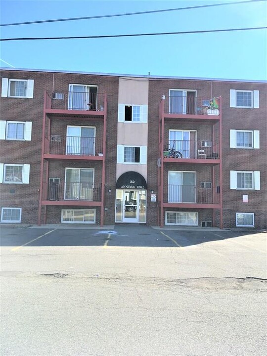 32 Annese Rd-Unit -7 in Chelsea, MA - Building Photo