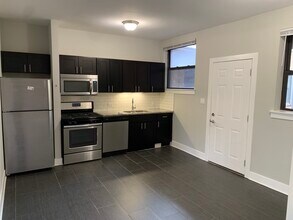 5501 S Everett Ave in Chicago, IL - Building Photo - Building Photo