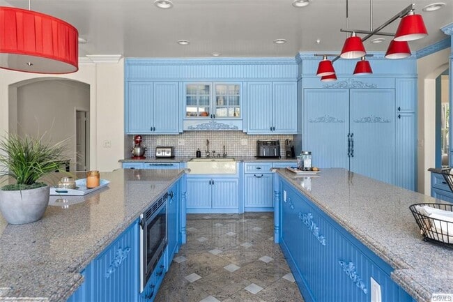 21045 Mendenhall Ct in Topanga, CA - Building Photo - Building Photo