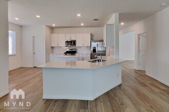 2528 Eden Crk Dr, Unit 2R in Fort Worth, TX - Foto de edificio - Building Photo