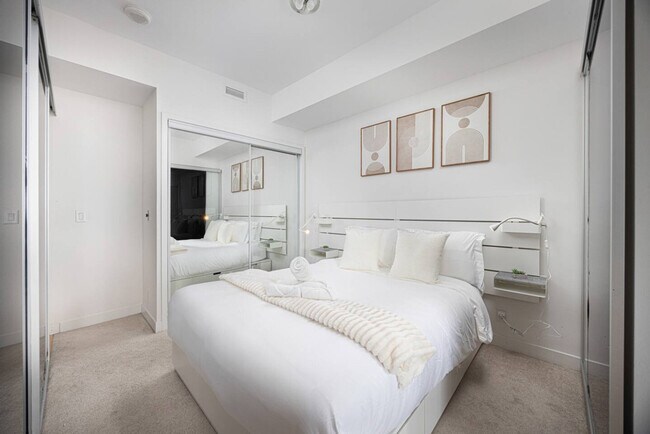 807 York St in Toronto, ON - Building Photo - Building Photo