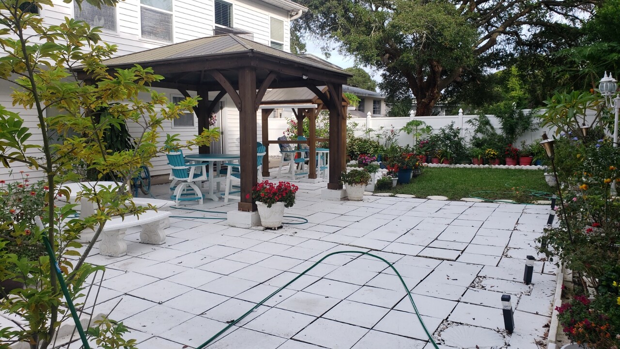 486 Pinewood St in Ormond Beach, FL - Building Photo