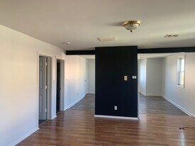 178 Jencks St, Unit 3 in Fall River, MA - Building Photo