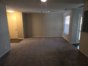 3314 Gardenview Cir in Denton, TX - Building Photo - Building Photo