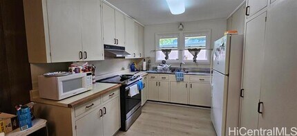 44-749-749 Kaneohe Bay Dr in Kaneohe, HI - Building Photo - Building Photo