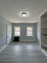 96 Orient Ave in Jersey City, NJ - Building Photo - Building Photo
