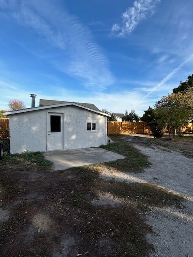 320 Doran Ln in Hamilton, MT - Building Photo - Building Photo