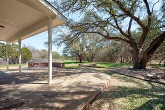 141 Comanche Trail in Georgetown, TX - Building Photo - Building Photo