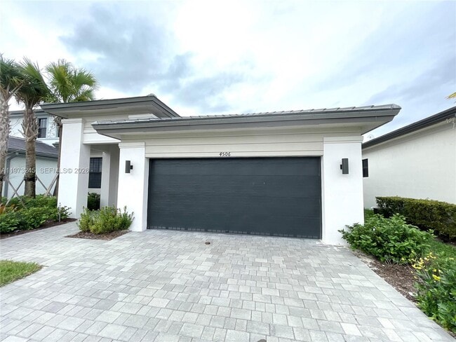 4506 SW 174th Ave in Miramar, FL - Building Photo - Building Photo