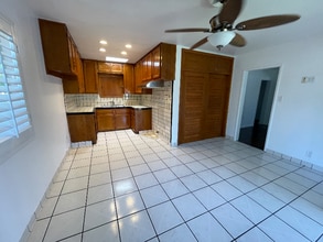 15332 Castana Ave in Paramount, CA - Building Photo - Building Photo