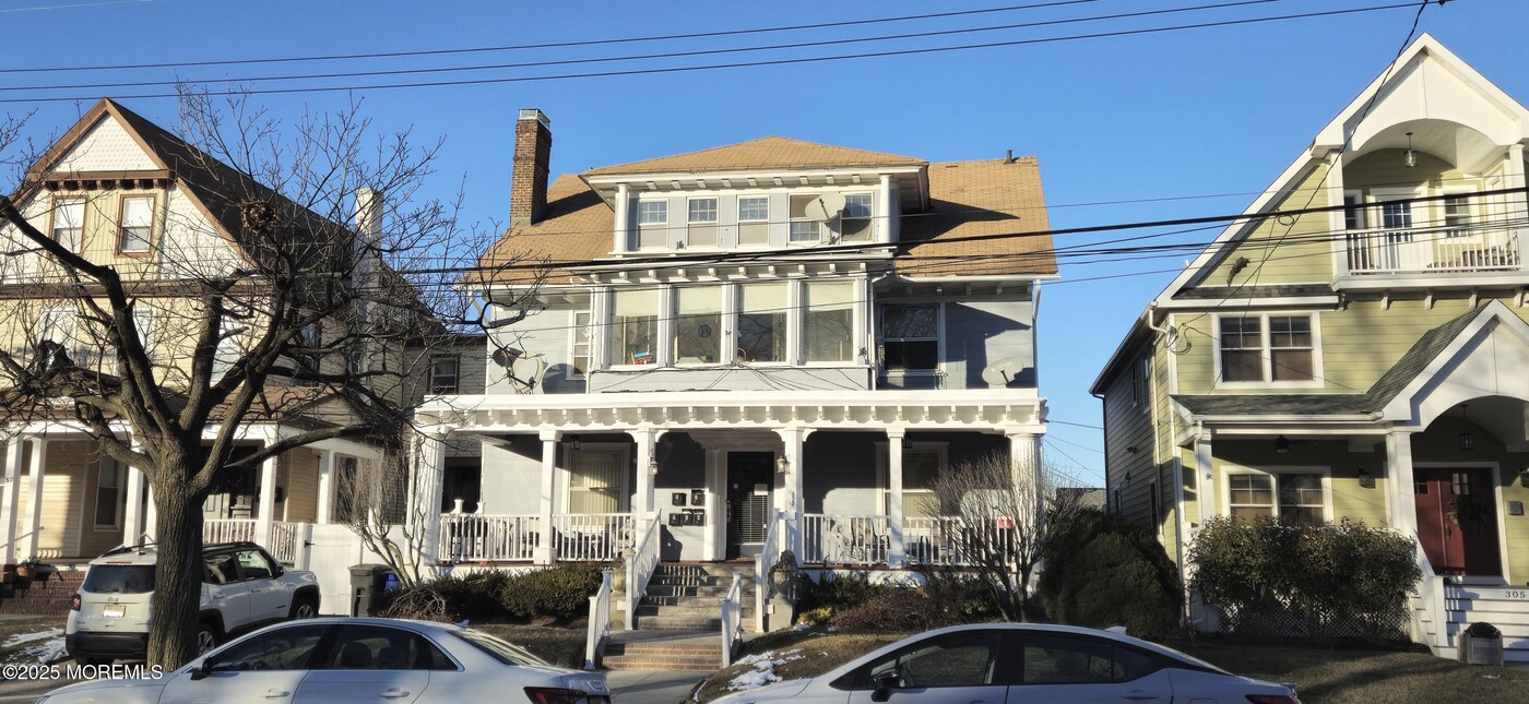 307 2nd Ave in Asbury Park, NJ - Building Photo