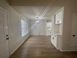 441 N Cowan Ave in Lewisville, TX - Building Photo - Building Photo