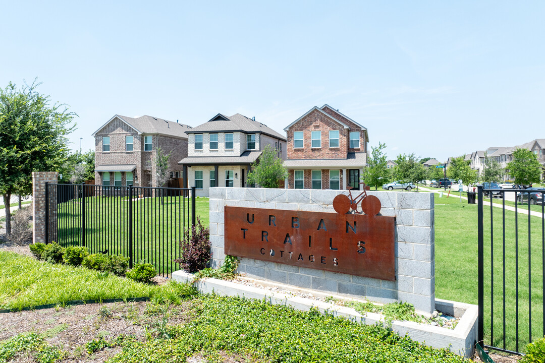 Urban Trails Cottages in North Richland Hills, TX - Foto de edificio