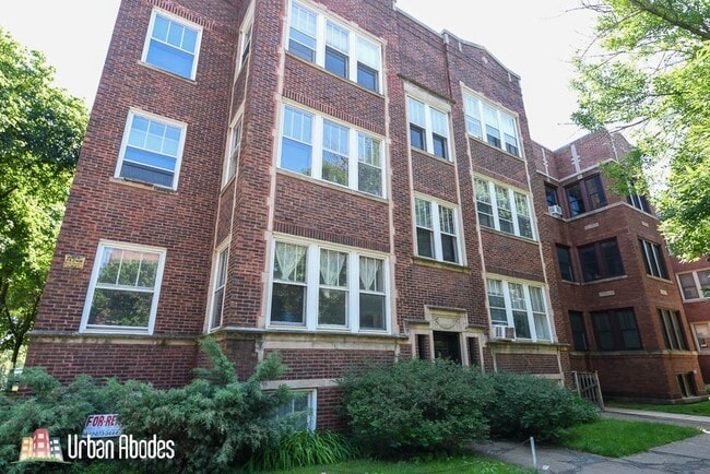 5023 N Winchester Ave, Unit A01