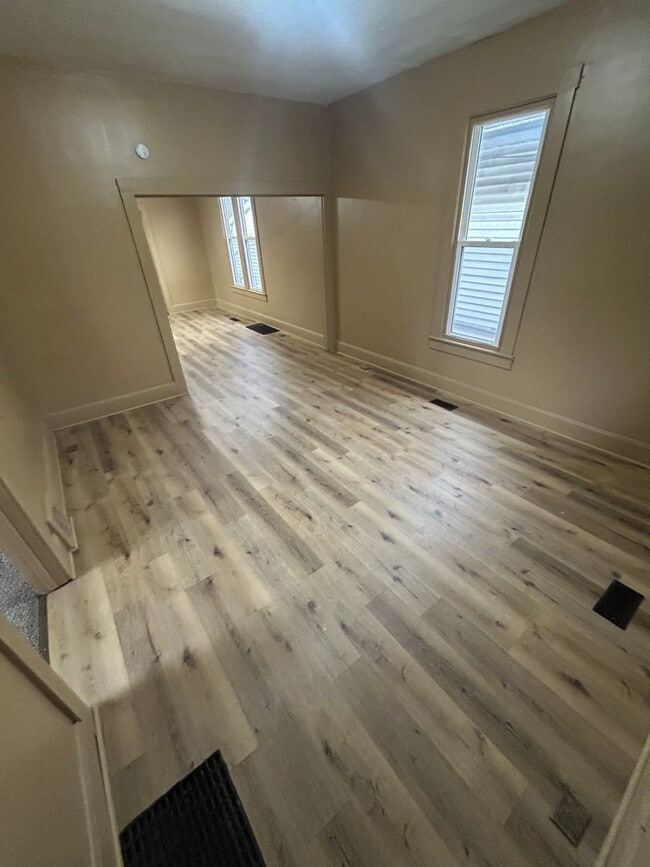 606 E Riverside Dr in Evansville, IN - Building Photo - Building Photo