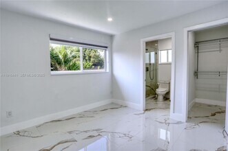 3305 SW 2nd St in Miami, FL - Foto de edificio - Building Photo