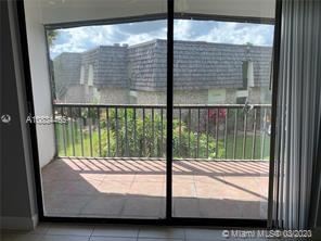 3105 Oakland Shores Dr in Oakland Park, FL - Building Photo - Building Photo