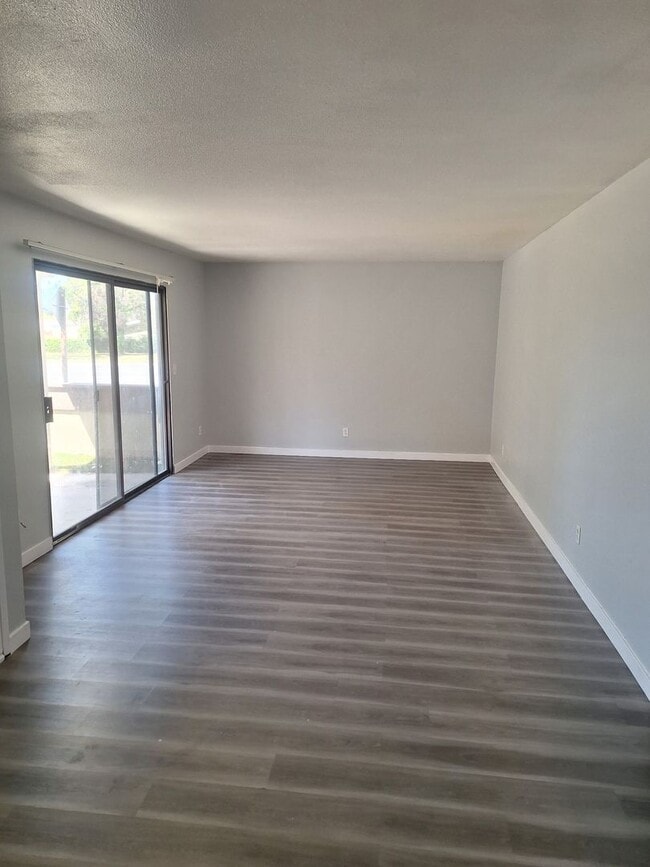 1186 E Lugonia Ave in Redlands, CA - Building Photo - Building Photo
