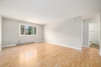 14 Scace Avenue in Brockville, ON - Building Photo - Building Photo