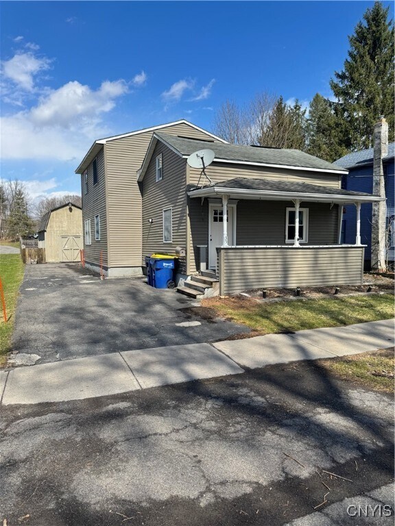 35 E Oneida St in Baldwinsville, NY - Building Photo - Building Photo