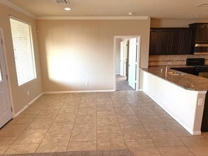 7008 Pitchfork Ranch Rd in Odessa, TX - Foto de edificio - Building Photo