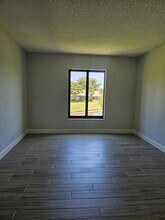 811 Sky Pine Way in Greenacres, FL - Building Photo - Building Photo