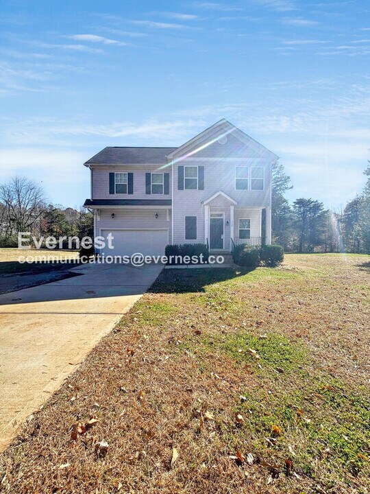 137 S Mor Vue Loop in Statesville, NC - Building Photo