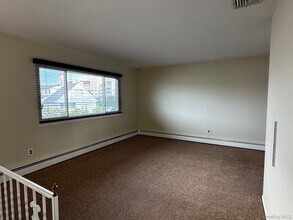 113 Maple Blvd in Long Beach, NY - Building Photo - Building Photo