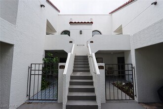 661 Windsurf Ln in Naples, FL - Building Photo - Building Photo