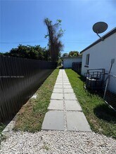 10020 SW 171st St in Miami, FL - Building Photo - Building Photo