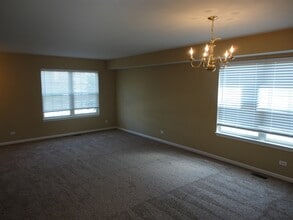 2925 Shetland Ln in Montgomery, IL - Building Photo - Building Photo