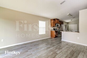 3843 Falcon Crest Dr in Green Cove Springs, FL - Building Photo - Building Photo